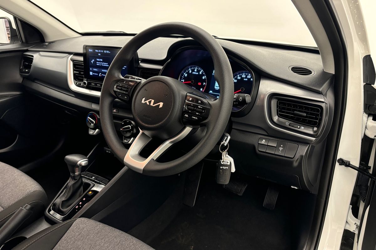 2023 Kia Stonic S YB