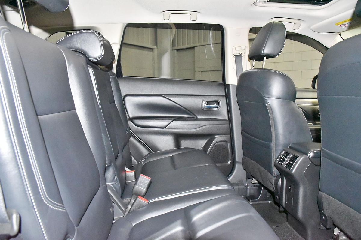 2018 Mitsubishi Outlander Exceed ZL