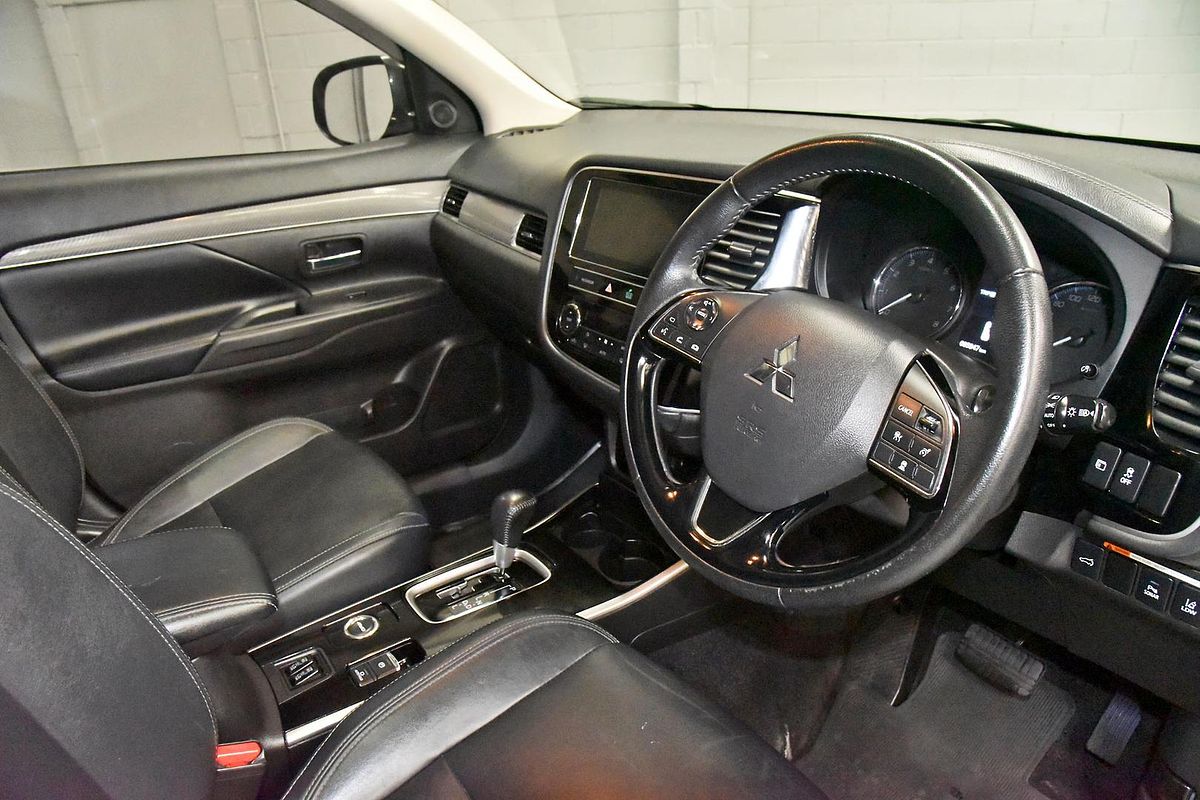 2018 Mitsubishi Outlander Exceed ZL