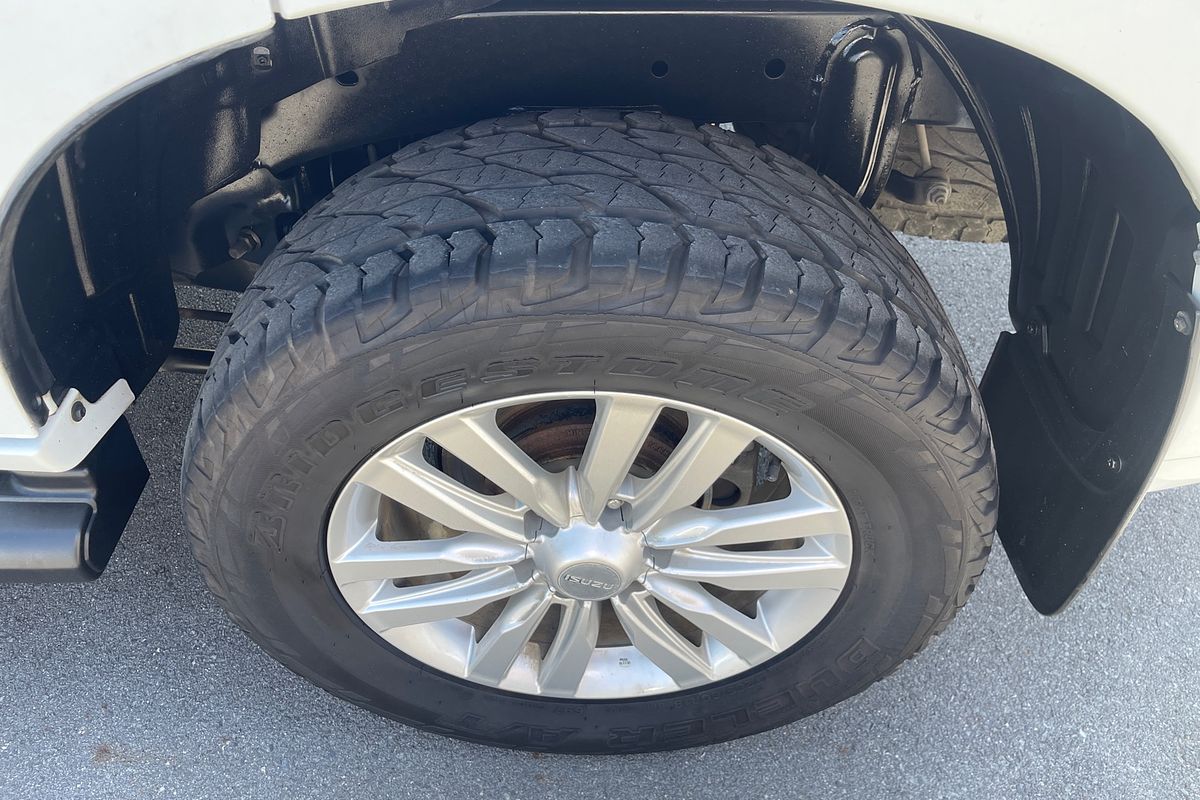 2017 Isuzu MU-X LS-U