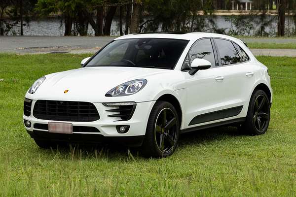 2016 Porsche Macan S 95B