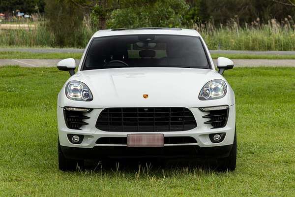 2016 Porsche Macan S 95B