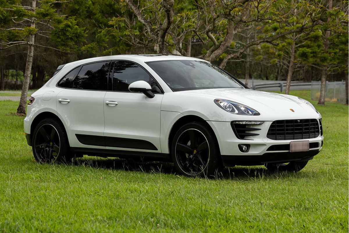 2016 Porsche Macan S 95B