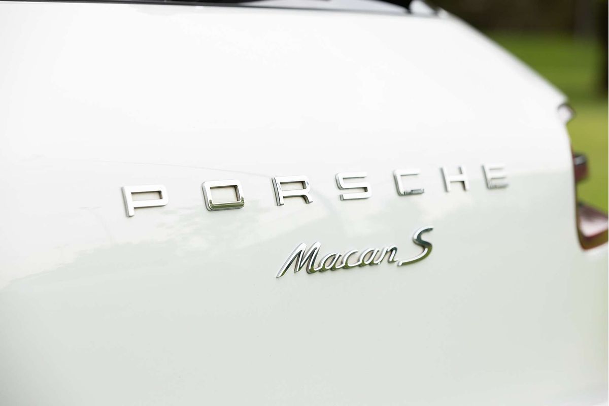 2016 Porsche Macan S 95B