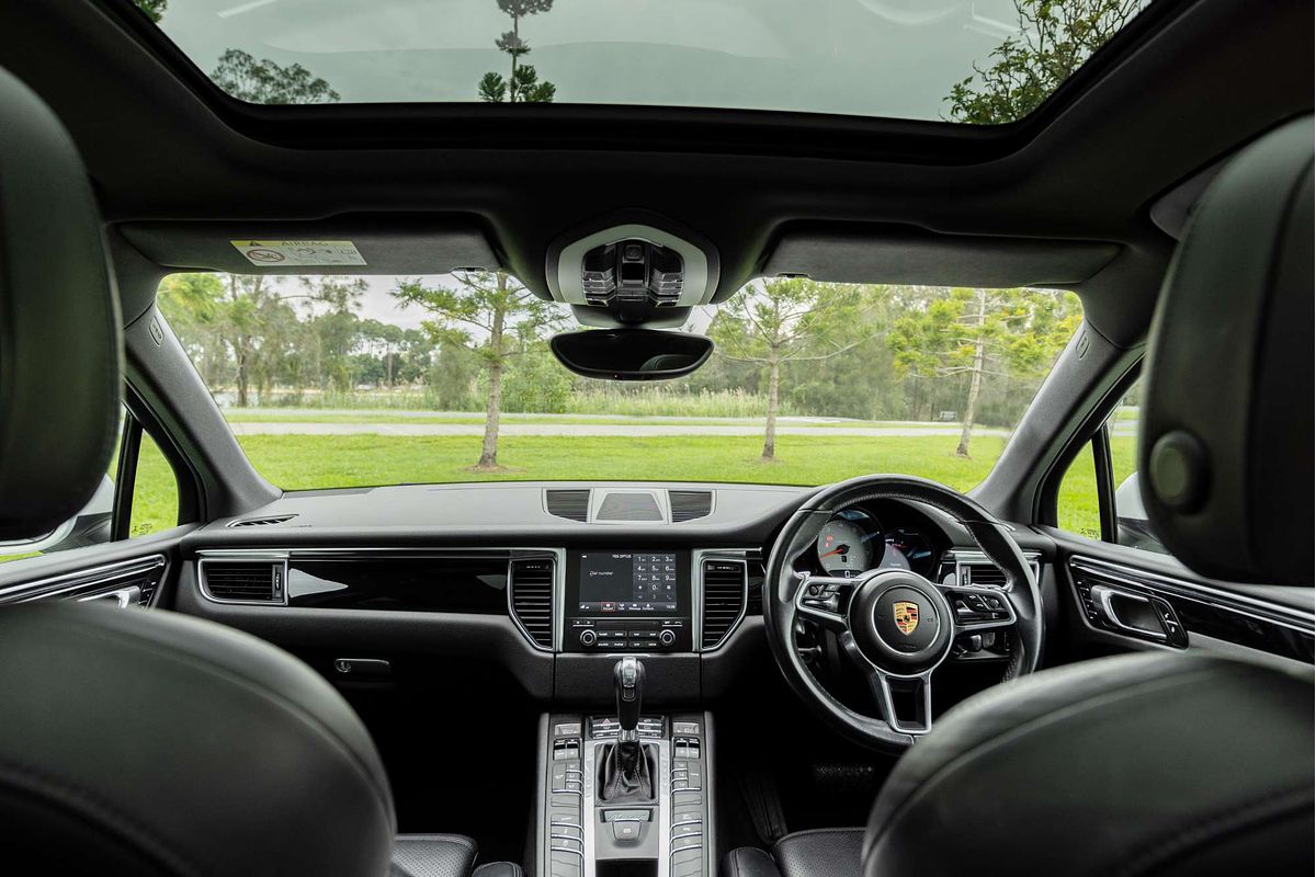 2016 Porsche Macan S 95B