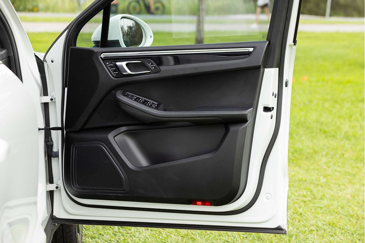 2016 Porsche Macan S 95B