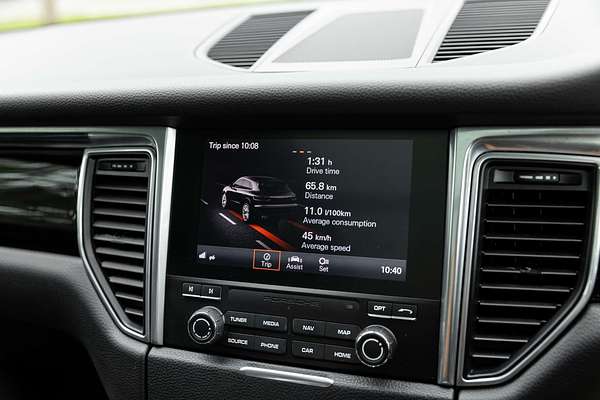 2016 Porsche Macan S 95B