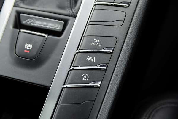 2016 Porsche Macan S 95B