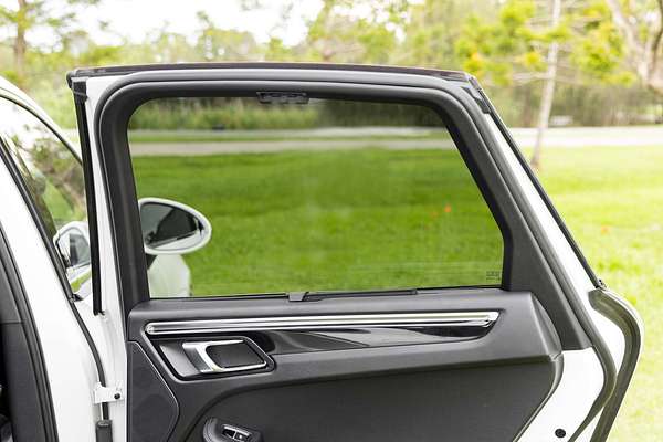 2016 Porsche Macan S 95B