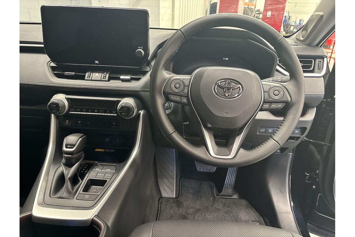 2025 Toyota RAV4 Cruiser AXAH52R