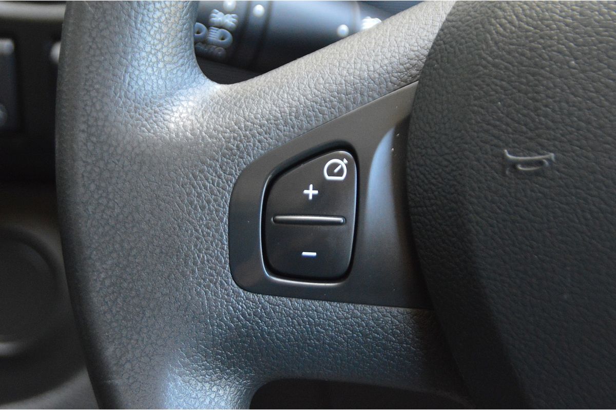 2020 Mitsubishi Express GLX SN LWB