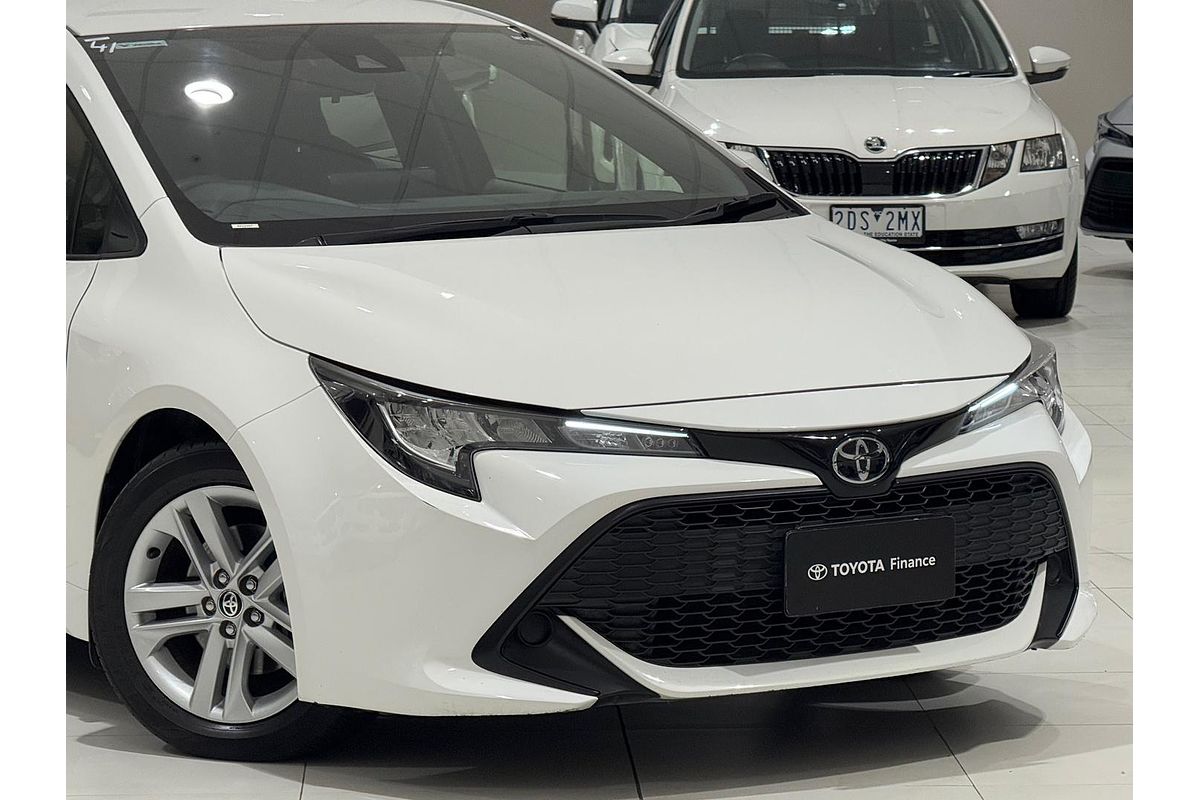 2018 Toyota Corolla Ascent Sport MZEA12R