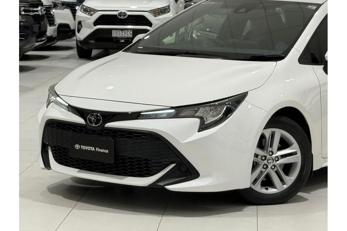 2018 Toyota Corolla Ascent Sport MZEA12R
