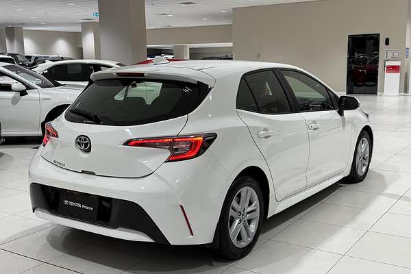 2018 Toyota Corolla Ascent Sport MZEA12R