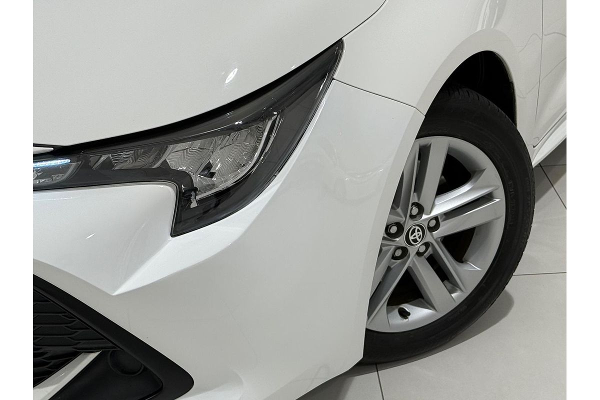 2018 Toyota Corolla Ascent Sport MZEA12R