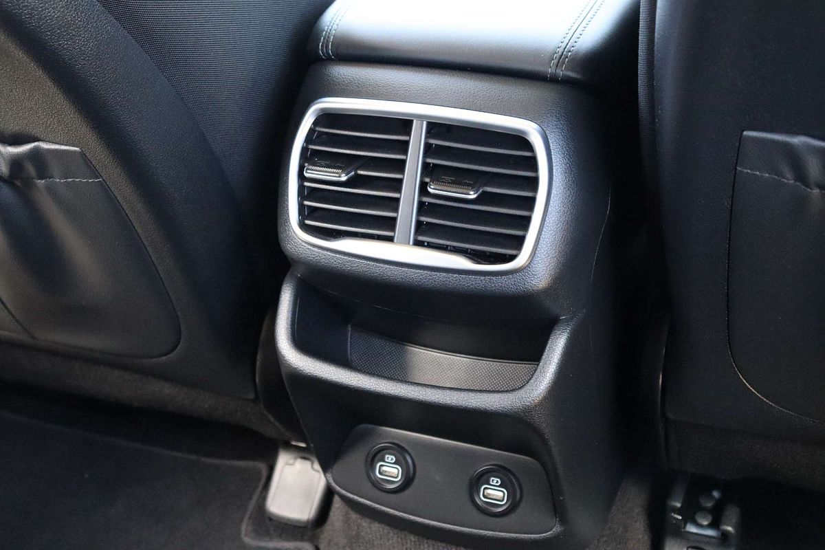 2021 Hyundai Santa Fe Active TM.V3