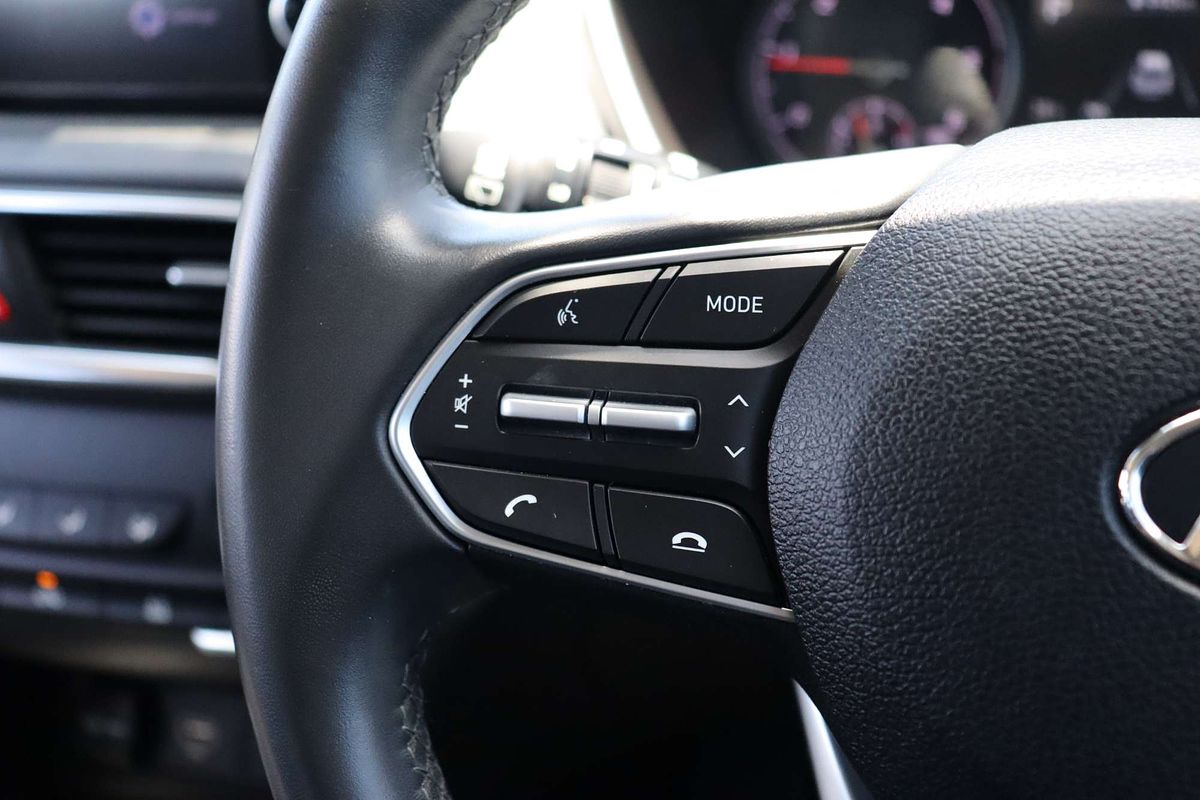 2021 Hyundai Santa Fe Active TM.V3