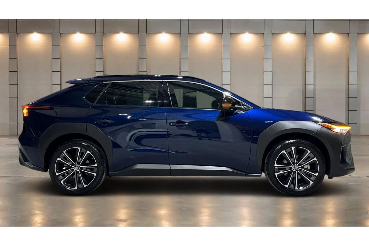 2024 Toyota bZ4X YEAM15R