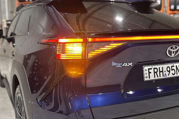 2024 Toyota bZ4X YEAM15R
