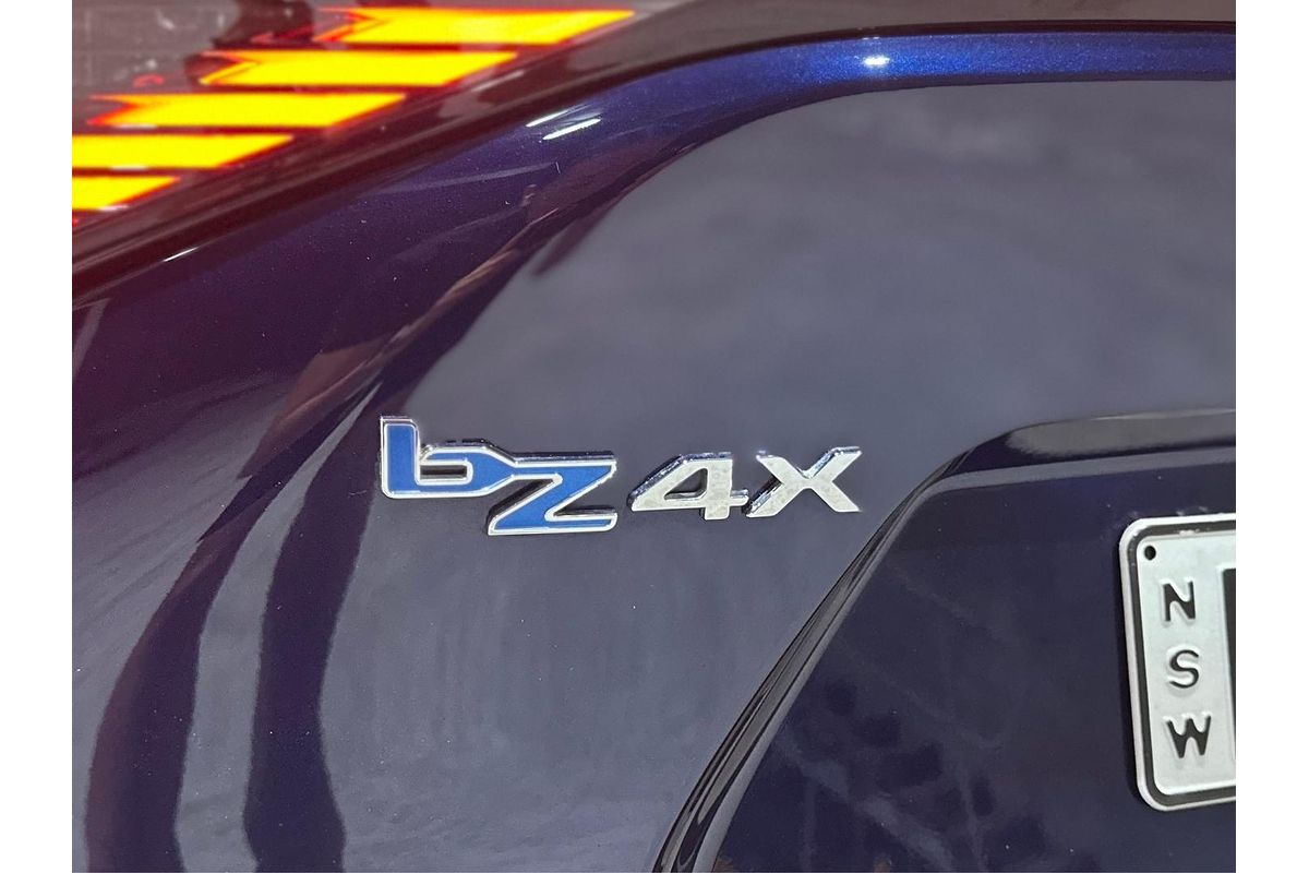 2024 Toyota bZ4X YEAM15R