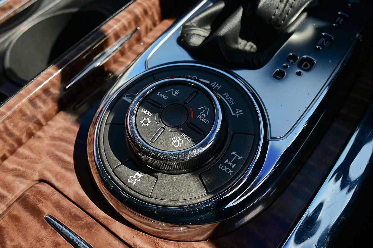 2015 Nissan Patrol Ti Y62