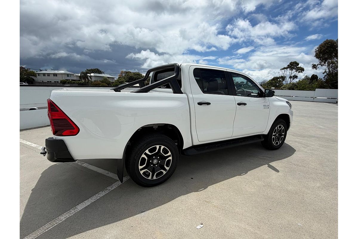 2024 Toyota Hilux SR5 48V GUN126R 4X4