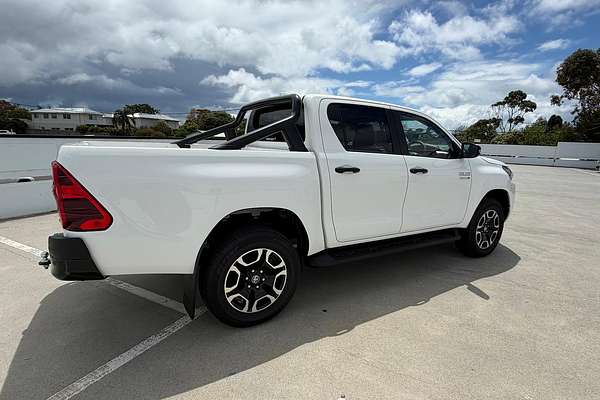 2024 Toyota Hilux SR5 48V GUN126R 4X4