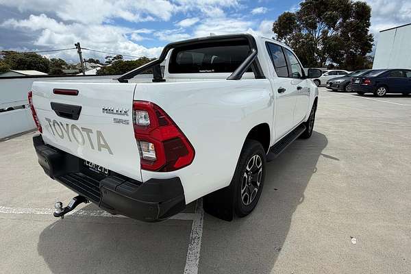 2024 Toyota Hilux SR5 48V GUN126R 4X4
