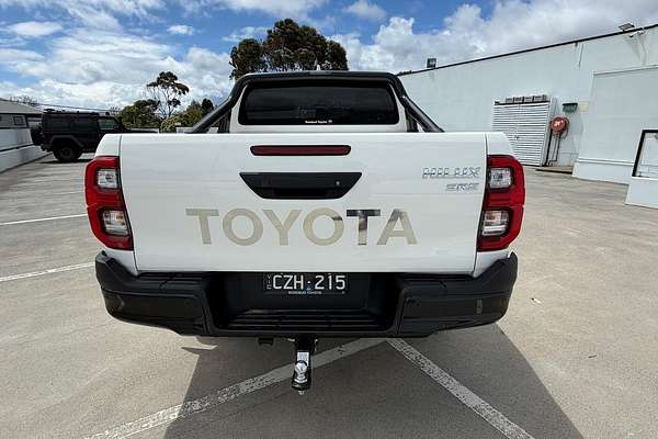 2024 Toyota Hilux SR5 48V GUN126R 4X4
