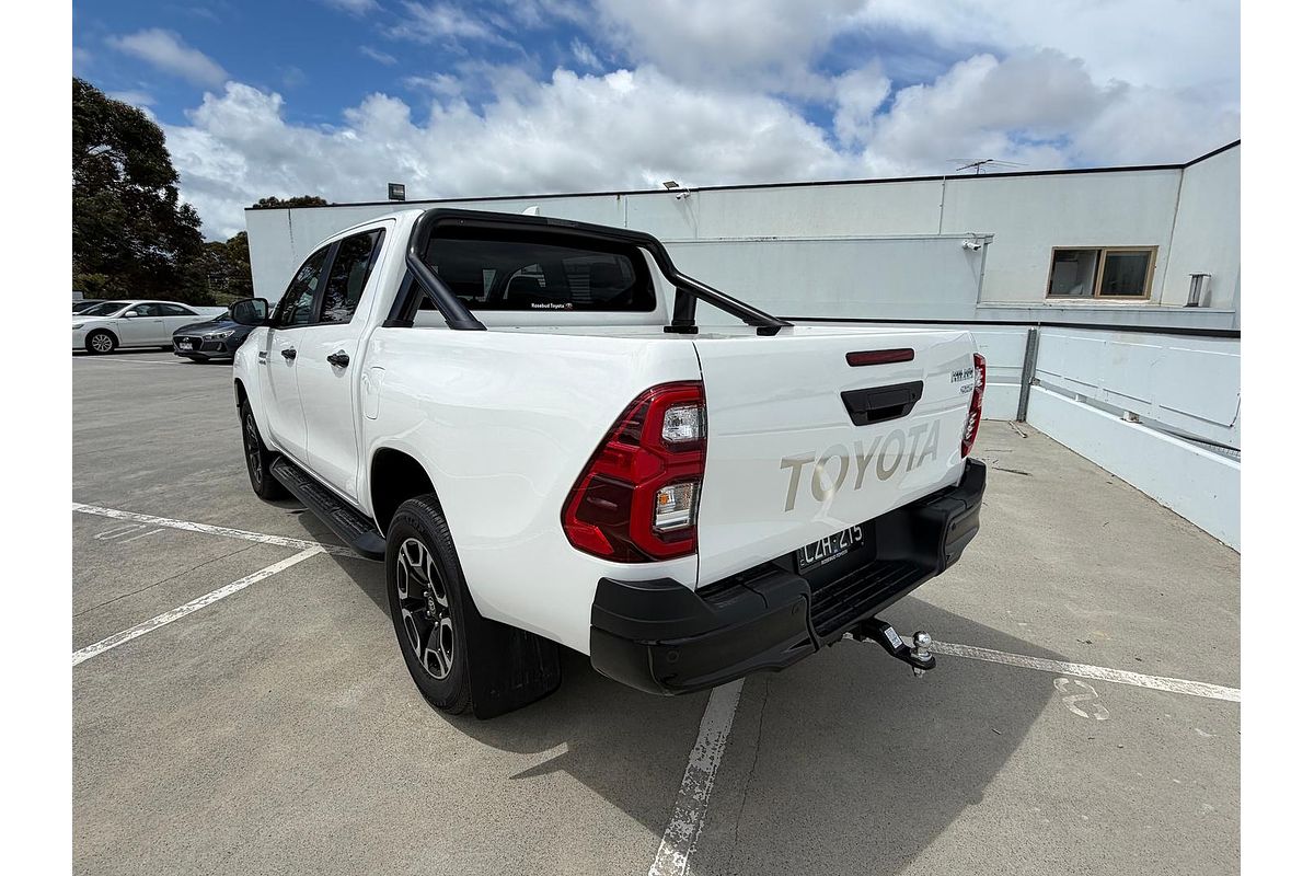 2024 Toyota Hilux SR5 48V GUN126R 4X4