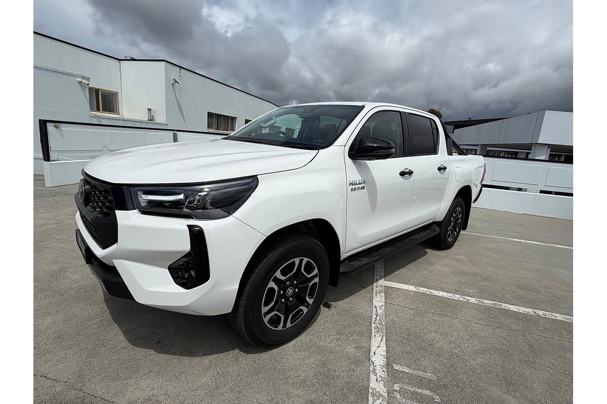 2024 Toyota Hilux SR5 48V GUN126R 4X4