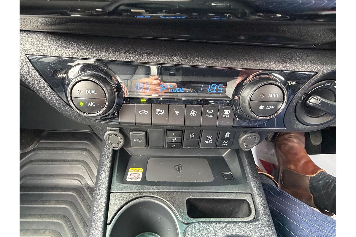 2024 Toyota Hilux SR5 48V GUN126R 4X4