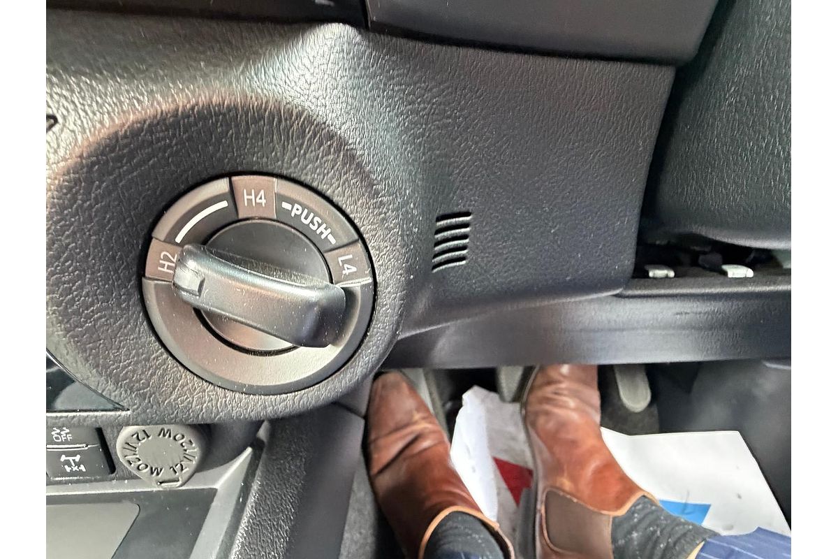 2024 Toyota Hilux SR5 48V GUN126R 4X4