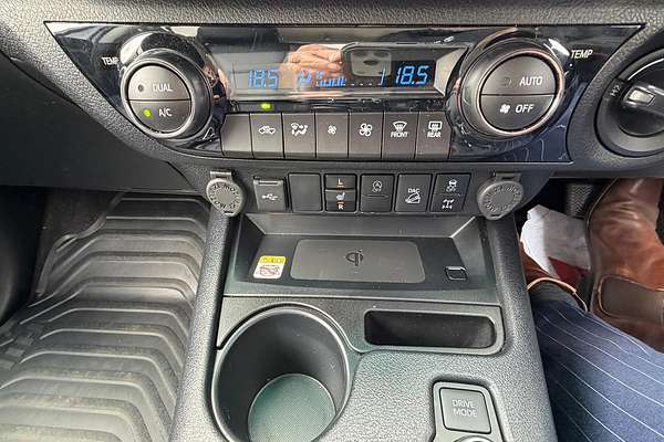 2024 Toyota Hilux SR5 48V GUN126R 4X4