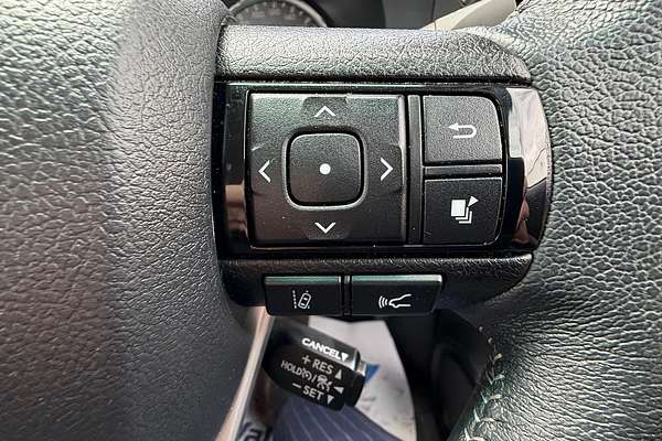 2024 Toyota Hilux SR5 48V GUN126R 4X4