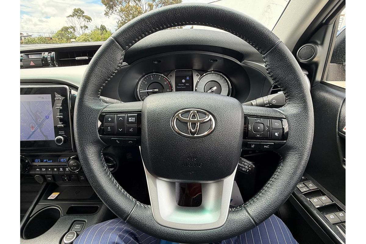 2024 Toyota Hilux SR5 48V GUN126R 4X4