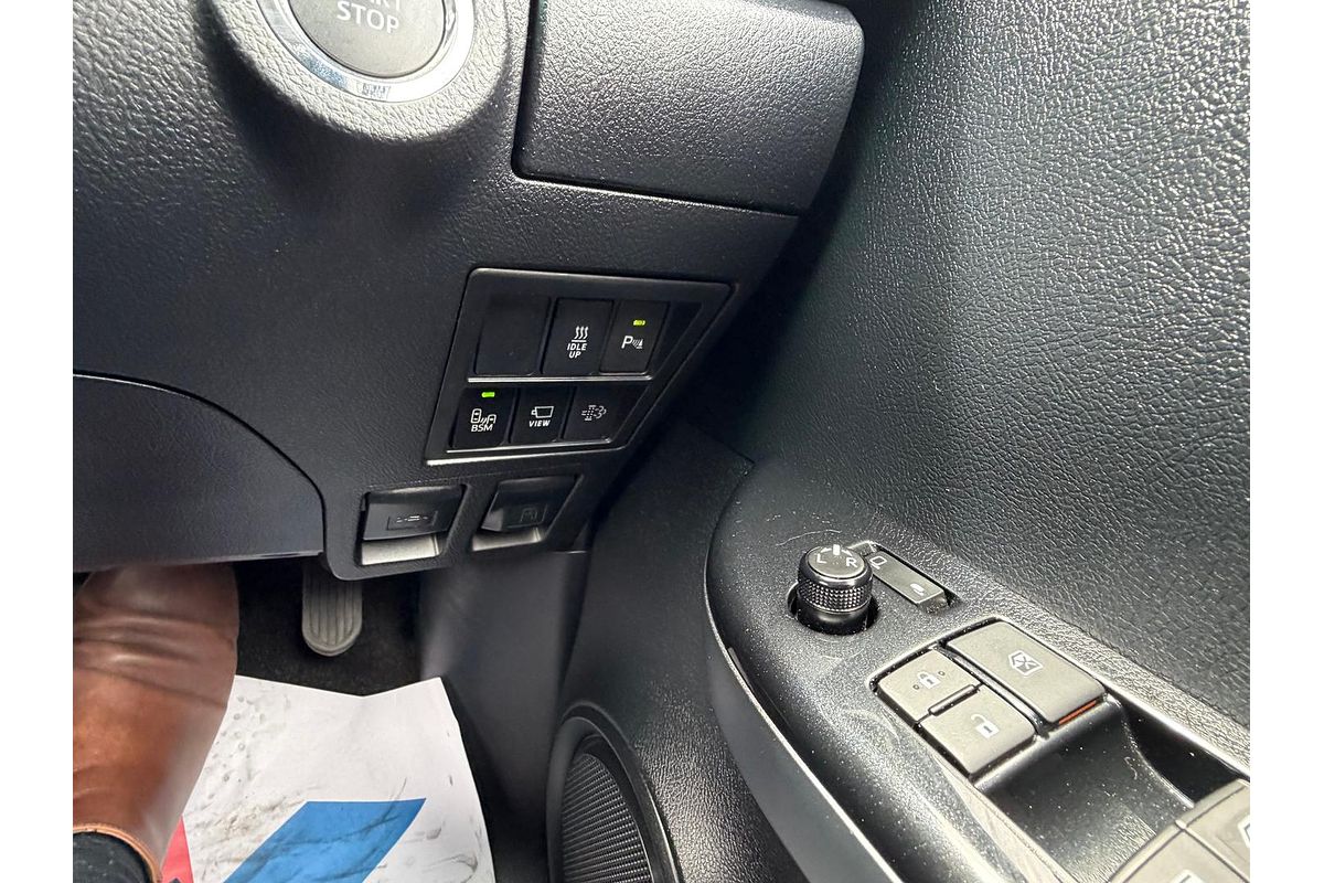 2024 Toyota Hilux SR5 48V GUN126R 4X4