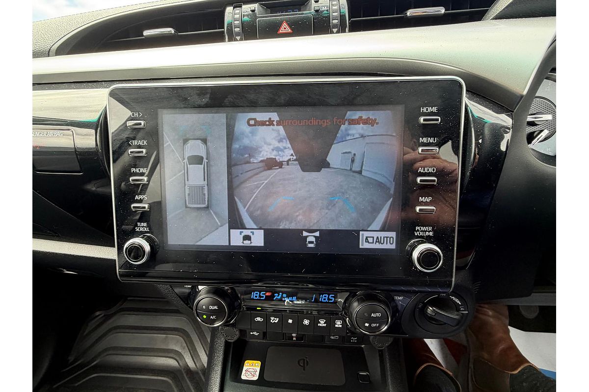 2024 Toyota Hilux SR5 48V GUN126R 4X4