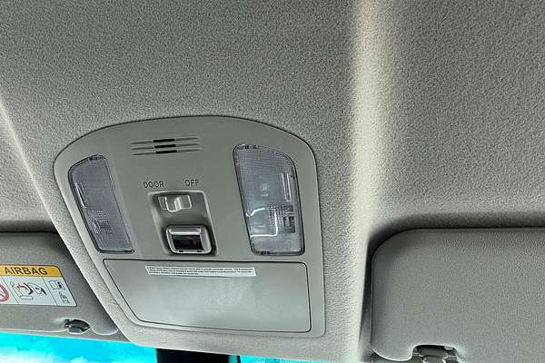 2024 Toyota Hilux SR5 48V GUN126R 4X4