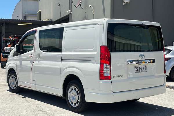 2024 Toyota Hiace GDH300R