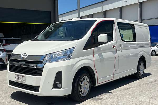 2024 Toyota Hiace GDH300R