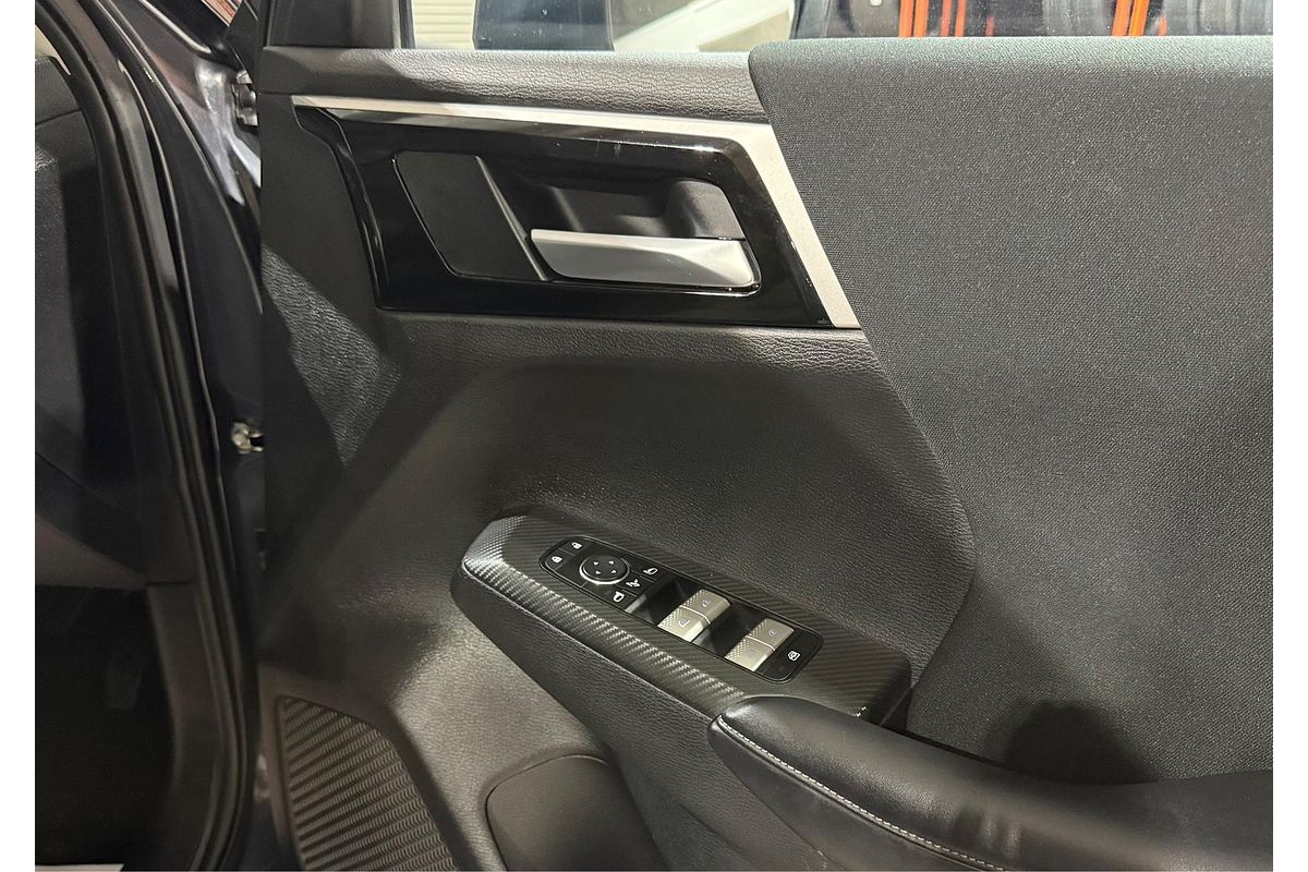 2024 Mitsubishi Outlander LS ZM