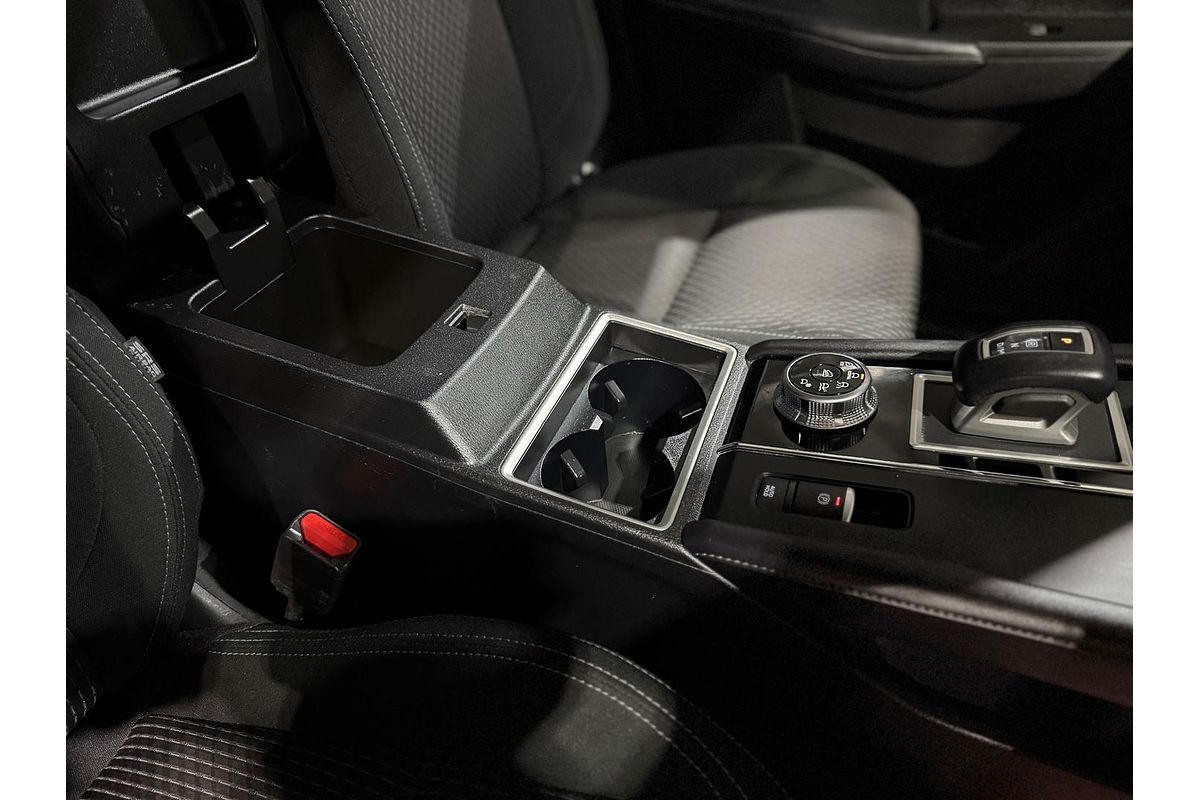 2024 Mitsubishi Outlander LS ZM