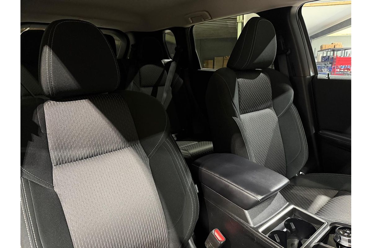 2024 Mitsubishi Outlander LS ZM