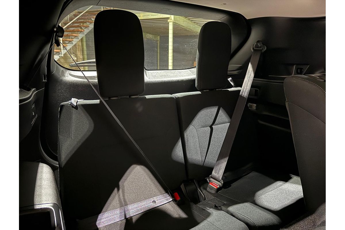 2024 Mitsubishi Outlander LS ZM