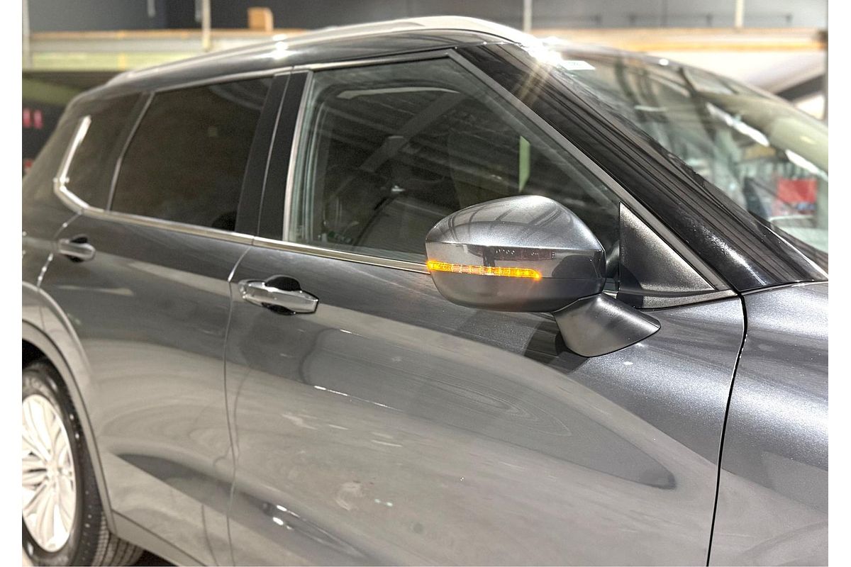 2024 Mitsubishi Outlander LS ZM