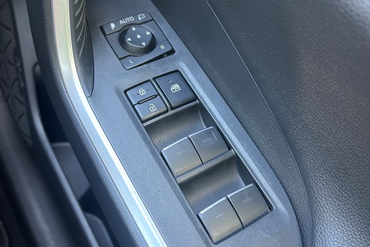 2021 Toyota RAV4 Edge AXAH54R