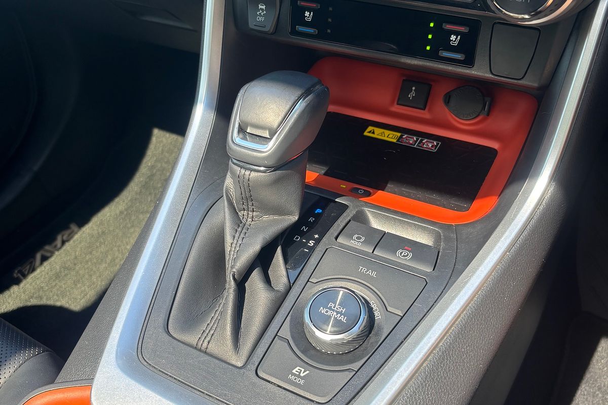 2021 Toyota RAV4 Edge AXAH54R