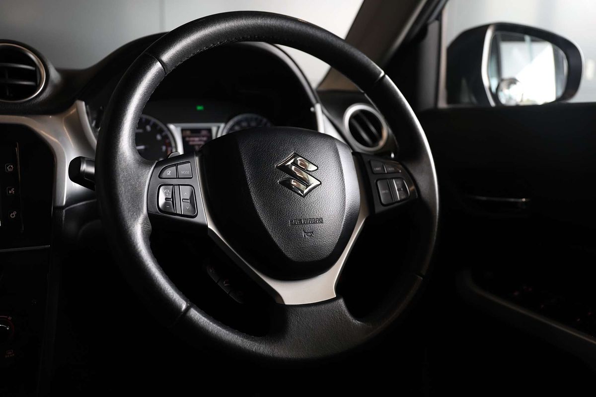 2016 Suzuki Vitara RT-S LY