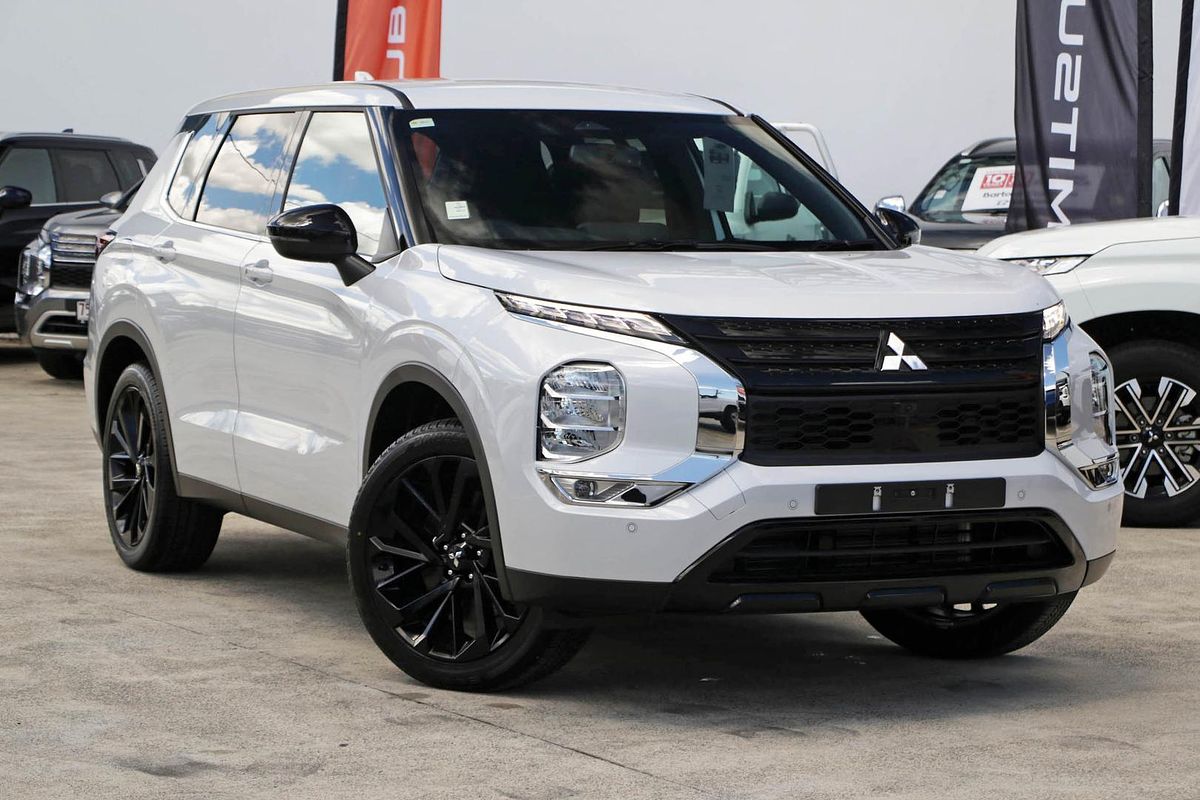 2024 Mitsubishi Outlander LS ZM